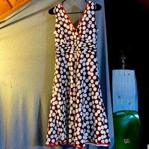 Vintage polka dotted flowy dress